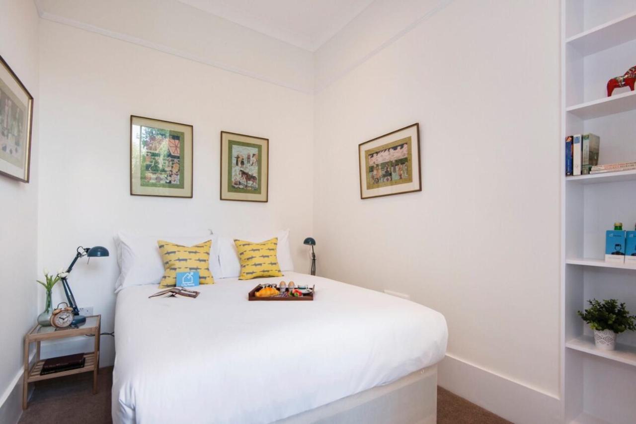 The Stunning Philbeach Garden Apartment London Bagian luar foto